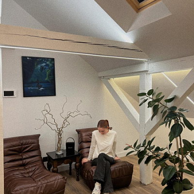 Купить кресло для чтения книг в интернет-магазине. Отзыв о качестве с фото. Рейтинг 5 звезд.